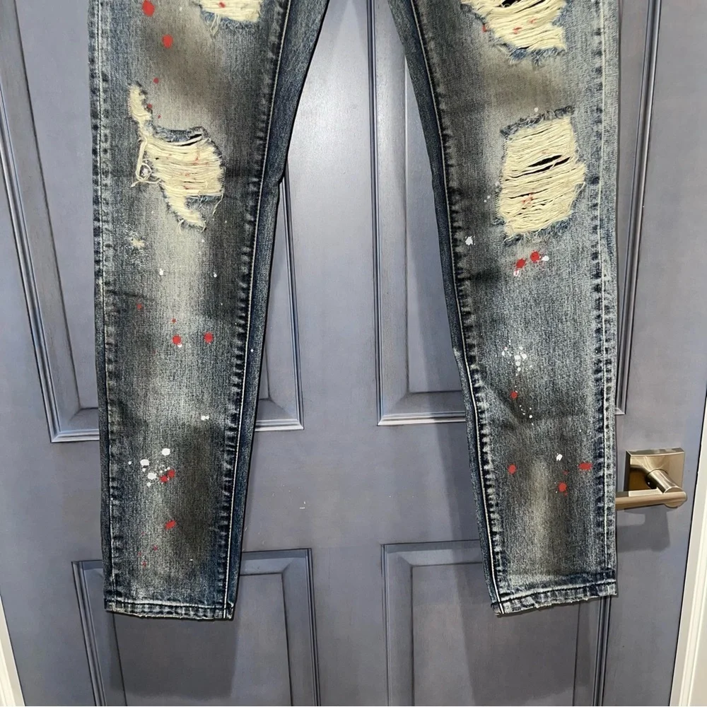 Embellish NYC Bob Distressed Blue Jeans with Paint Splatter Size 28 28x33 NWT